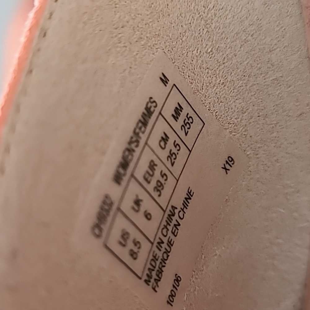 Rockport Taylor Assymetrical Slides in Suede - 8.5 - Picture 11 of 14